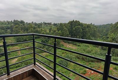 2 Bed Apartment with En Suite in Kitisuru