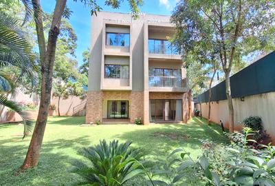 5 Bed Townhouse with En Suite at Lavington.