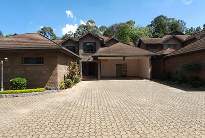 4 Bed House with En Suite at Peponi Rd