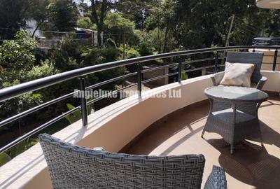 Furnished 3 Bed Apartment with En Suite at Riverside Drive