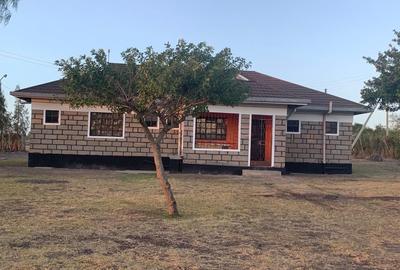 4 Bed House with En Suite at Nairobi/ Mombasa Rd Junction
