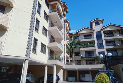 3 Bed Apartment with En Suite at Brookside Area