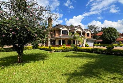 7 Bed House with En Suite in Runda