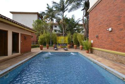 3 Bed Apartment with Swimming Pool in Spring Valley