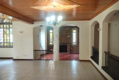 4 Bed Townhouse with Staff Quarters at Few Minutes Drive To Roslyn Academy And German School - 2