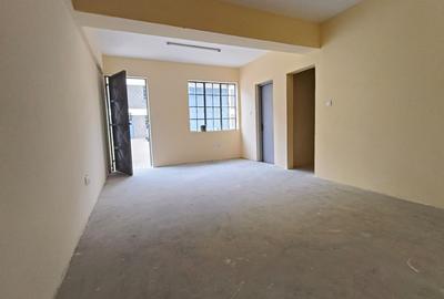 7,099 ft² Warehouse with Backup Generator in Ruaraka - 4