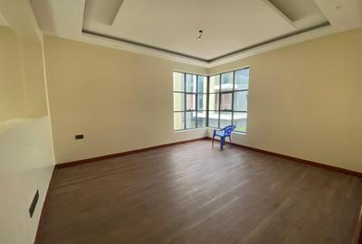 5 Bed Townhouse with En Suite in Lavington