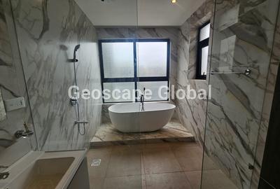 5 Bed Townhouse with En Suite in Lavington - 4