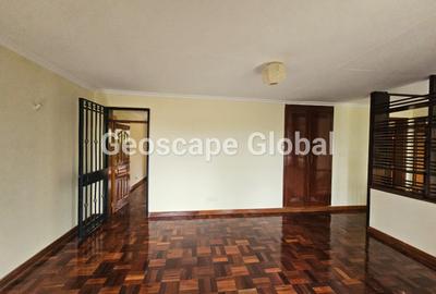 5 Bed Townhouse with En Suite in Runda