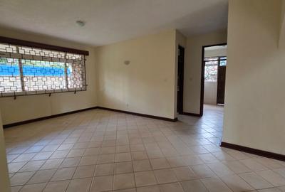5 Bed Townhouse with En Suite at Lavington - 3