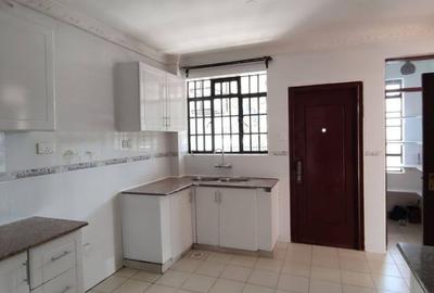 3 Bed Apartment with En Suite in Kileleshwa