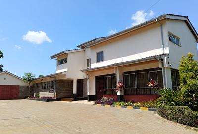 5 Bed House with Staff Quarters at Gigiri