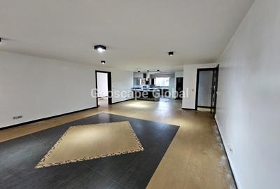 3 Bed Apartment with En Suite in Riverside - 2