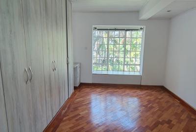 4 Bed House with En Suite in Gigiri - 4