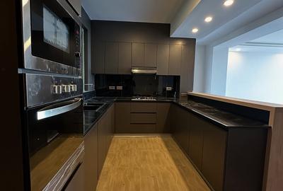 3 Bed Apartment with En Suite in Westlands Area - 2