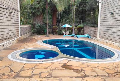 4 Bed Townhouse with En Suite in Brookside