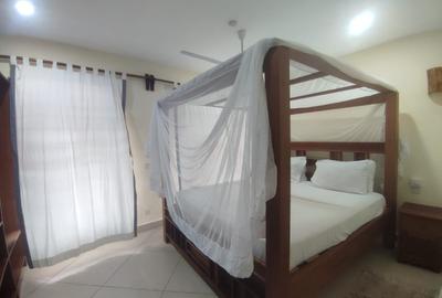 Serviced 3 Bed Apartment with En Suite in Malindi - 3
