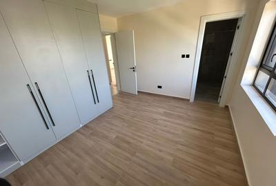 3 Bed Apartment with En Suite in Westlands Area - 3