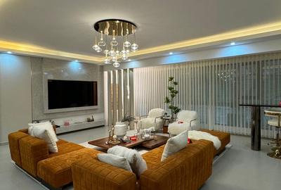 5 Bed Apartment with En Suite in Kilimani