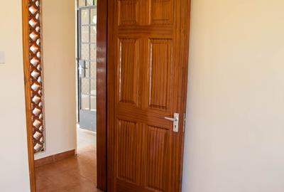 4 Bed House with En Suite in Lavington - 3