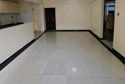 1 Bed Apartment with Swimming Pool in Kilimani