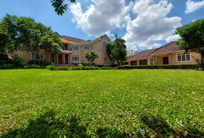 10 Bed House with En Suite at Runda Road - 4