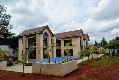 5 Bed House with En Suite at Runda