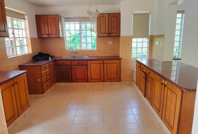3 Bed House with En Suite at Runda