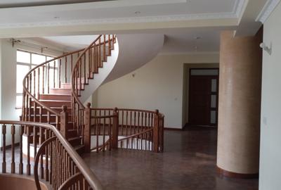 4 Bed Apartment with En Suite at Parklands
