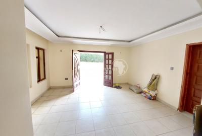 5 Bed House with Staff Quarters in Kitisuru