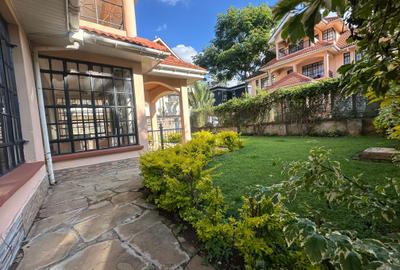 5 Bed House with En Suite at Lavington