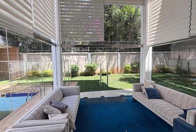 5 Bed House with En Suite in Lavington - 4