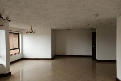 3 Bed Apartment with En Suite at Lantana Road - 3