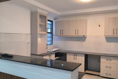 4 Bed Villa with En Suite at Kenyatta Road