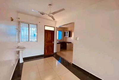 3 Bed Apartment with En Suite at Links Road - 3