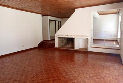 4 Bed House with En Suite at Crescent