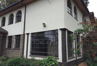 4 Bed Townhouse with En Suite in Kitisuru