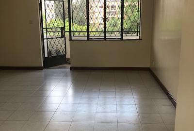 Serviced 2 Bed Apartment with En Suite at Argwings Khodeck Road - 4