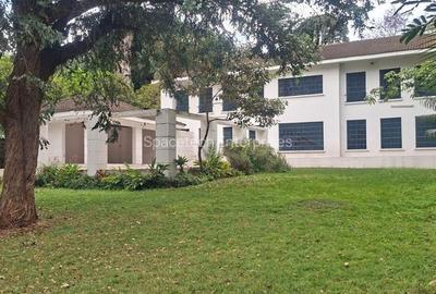 5 Bed House with En Suite in Gigiri