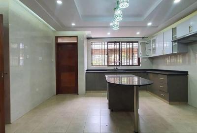 5 Bed Townhouse with En Suite at Amboseli Road - 3