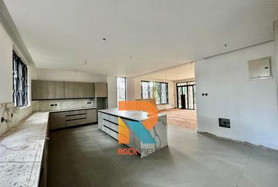 4 Bed Townhouse with En Suite in Runda