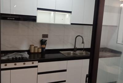 1 Bed Apartment with En Suite in Lavington