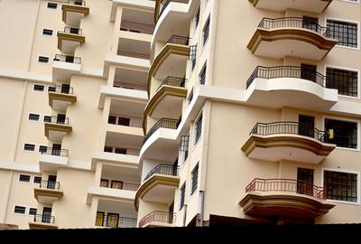 3 Bed Apartment with En Suite in Naivasha Road