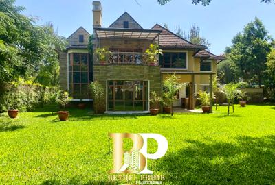 6 Bed Townhouse with En Suite in Runda