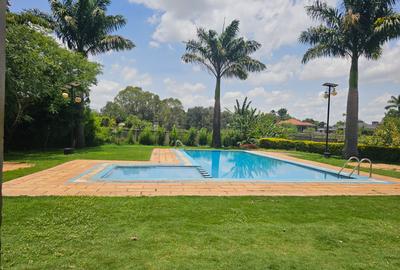 4 Bed Townhouse with En Suite in Ridgeways - 4