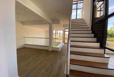 4 Bed Townhouse with En Suite in Loresho - 3