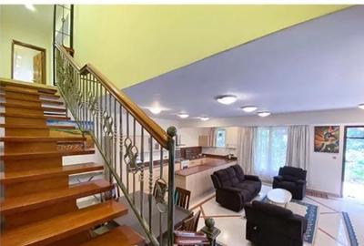 3 Bed Villa with En Suite at Gigiri Rd.