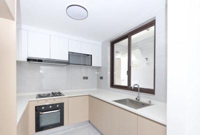 2 Bed Apartment with En Suite at Riverside Drive - 4