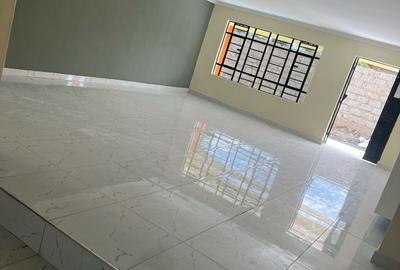 4 Bed House with En Suite at Shompole Road - 4