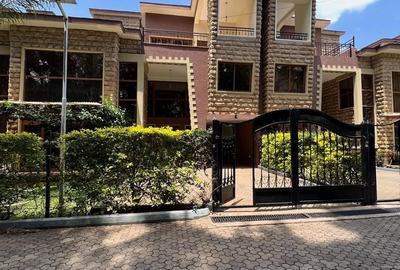 5 Bed Townhouse with En Suite in Lavington